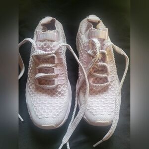 NOBULL Women's Running Shoe